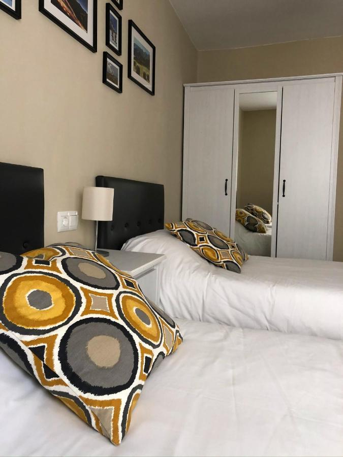 Apartamento Acogedor Y Familiar - Wifi+Chromecast プッチェルダー エクステリア 写真